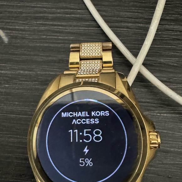 MK smartwatch. In very good condition. Bought two years ago, worn it few times. - Picture 3 of 7